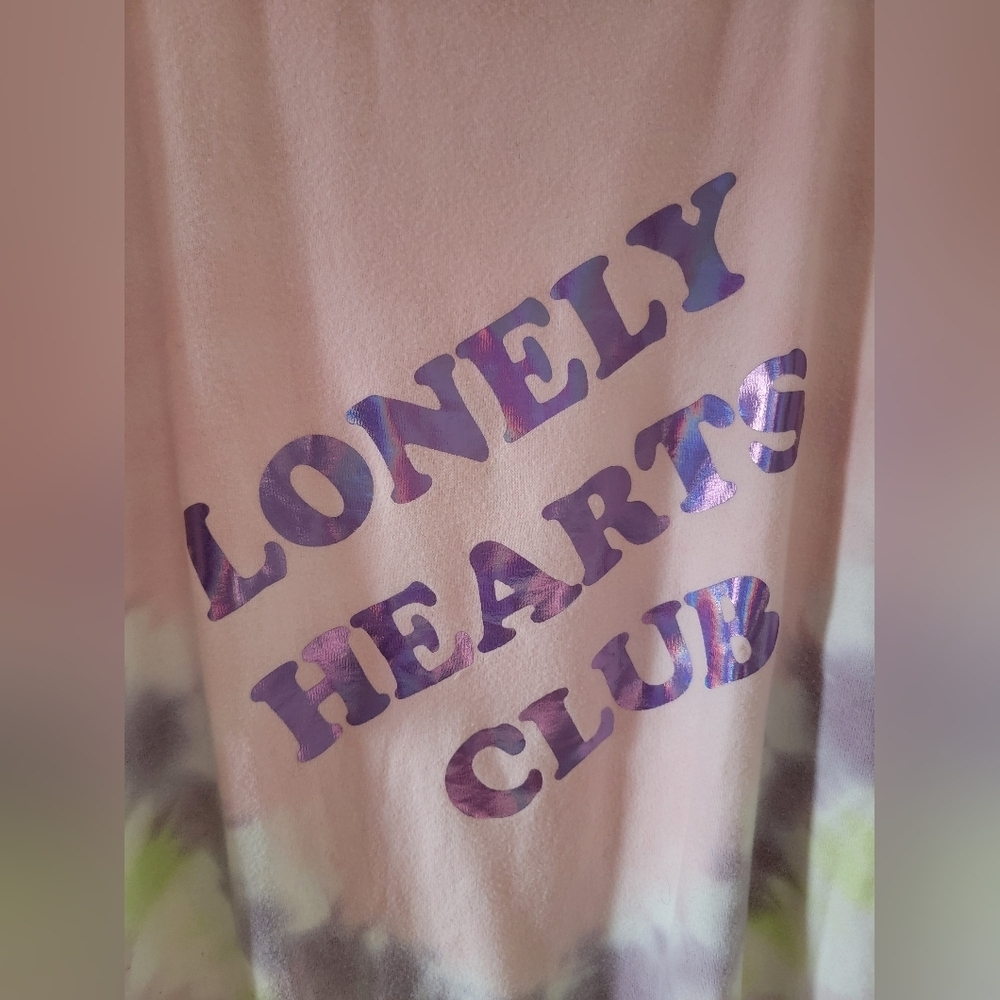 Wildfox Lonely Hearts Club Oversized Crewneck NWT - Picture 4 of 10